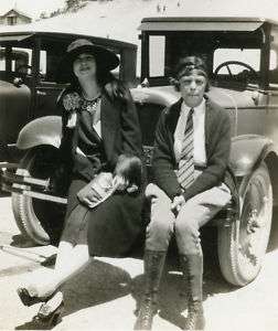 1930s FASHION LADIES BOOTS HAT FUR SHOES AUTO WOW PHOTO  