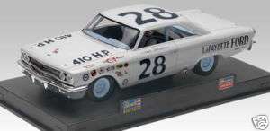 Revell 85 4892 1963 Ford Galaxie 500 #28 Fred Lorenzen  