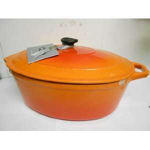  Chasseur Flame 8 Quart Oval Dutch Oven