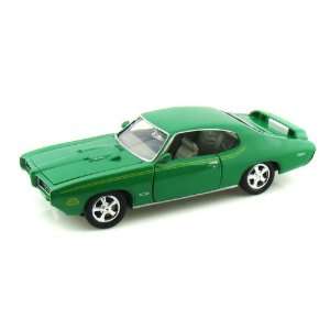  1969 Pontiac GTO Judge 1/24 Green Toys & Games