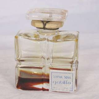 this auction is for a vintage 40 year old 1 oz pure perfume bottle of 