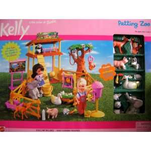  Barbie   Kelly Petting Zoo Playset (2000) Toys & Games