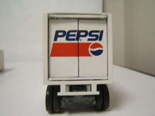 Winross Pepsi 1992 International Cab 8300 Tractor Trail  
