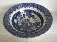 ROYAL WESSEX BLUE WILLOW LARGE SERVING BOWL 9 1/2 **  
