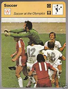 EAST GERMANY vs POLAND Soccer 1978 UK SPORTSCASTER CARD  