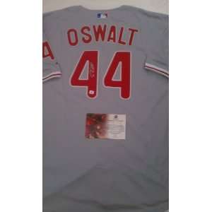  Roy Oswalt Signed Authentic Philadelphia Phillies Jersey 