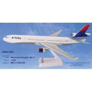  Flight Miniatures McDonnell Douglas MD 11 Delta 