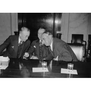  1938 photo Last minute huddle. Washington, D.C., Jan. 6 