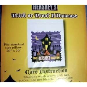   TRICK or TREAT Pillowcase   Have a Herseys Halloween Pillowcase/Treat