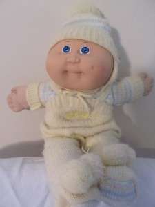   80s Cabbage Patch Kids baby doll with baby powder scent  