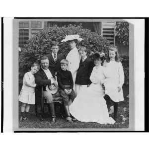  Pres., Mrs. Theodore Roosevelt seated, lawn,family 1903 