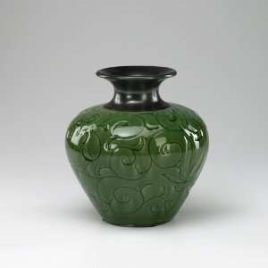   Design 02348 Jade and Gunmetal 11 Small Silvana Vase