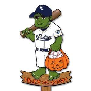  MLB San Diego Padres Frankenstein Wooden Halloween Lawn 