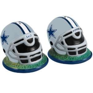  Memory Company Dallas Cowboys Helmet Salt & Pepper Shaker 