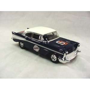  MLB 1957 Chevrolet Diecast Bank   San Diego Padres Toys & Games