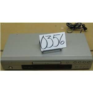  Denon DVD 555  DTS Dolby DVD Player DVD555 Electronics