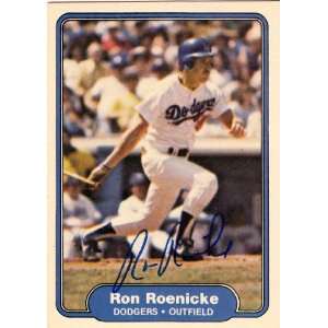  1982 Fleer #19 Ron Roenicke Dodgers Signed Everything 