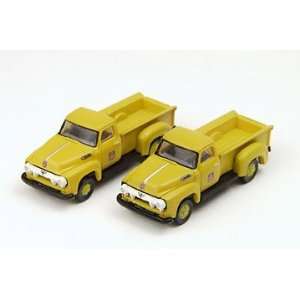  N 1954 Ford F 350 Pickup, UP (2) Toys & Games