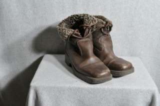 LL Bean Womens Winter Sherpa Fleece Lined Boots Sz 8 EUC  