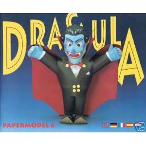    Dracula Papermodel (9783895080418) Kumon Publishing Books