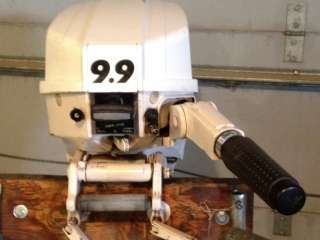 hp CHRYSLER Outboard boat motor 9.9hp   water ready   great runner 