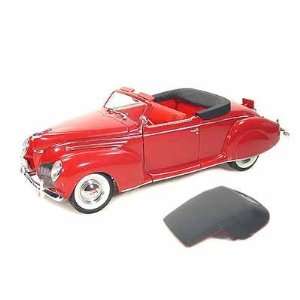  1939 Lincoln Zephyr 1/18 Red w/Black Top Toys & Games