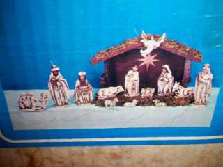 VTG Paper Mache Nativity 13 pc & Wood Stable Japan  