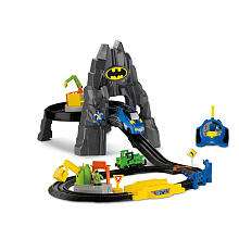 Fisher Price GeoTrax DC Super Friends   The Batcave RC Set   Fisher 