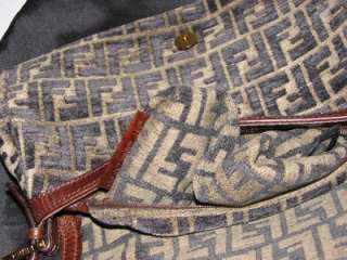  ZUCCA RUGATO leather trimmed gold hardware carpet momma handbag  