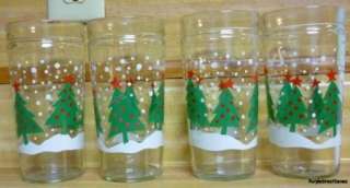   FOUR Drinking Glass Tumblers CHRISTMAS TREE Red Star Snow Old Vintage