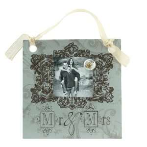  Kindred Hearts Magnetic Story and Memo Board  Mr and Mrs 