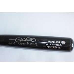   Sheffield Autographed Bat   Game Model   NY   Autographed MLB Bats