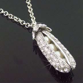 15 Rhinestone Shining Princess Pea Chain Necklace  