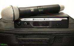 ELECTRO VOICE EV R300 PROFESSIONAL WIRELESS SINGLE MICROPHONE SYSTEM