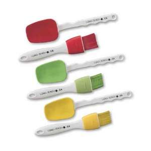 Basting brush, flexible silicone brush tip, white plastic handle 