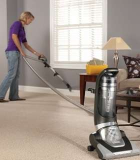 Extended reach allows you to clean corners and edges with ease