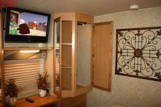 2009 WINNEBAGO ADVENTURER W/3 SLIDES**VERY NICE** RV  