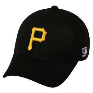   FITTED Med/Lg Pittsburgh PIRATES Home BLACK Hat Cap 